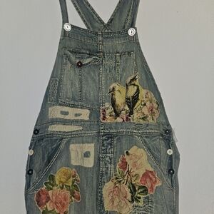 Magnolia Pearl Love Co Overalls NWT Denim/Kitten Patches Never Worn